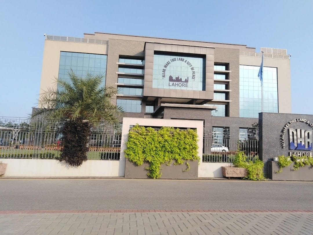 4000 SQUARE YARD RESIDENTIAL PLOT AVAILABLE FOR SALE AT DHA PHASE 8, ZONE A — 1 / 1