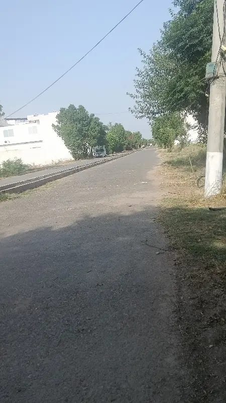 45 Lacs 10 MARLA RESIDENTIAL PLOT inSOCIETY GAS . ELECTRIC CITY. Sewrage. Ptcl — 1 / 1