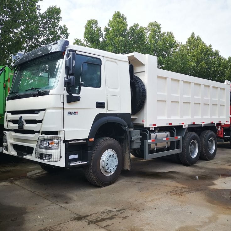Faw Loader Truck HTV 2011 — 1 / 1