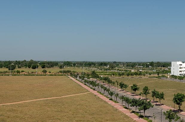 60-Ft Corner Extra Land Near Main Boulevard — 1 / 1