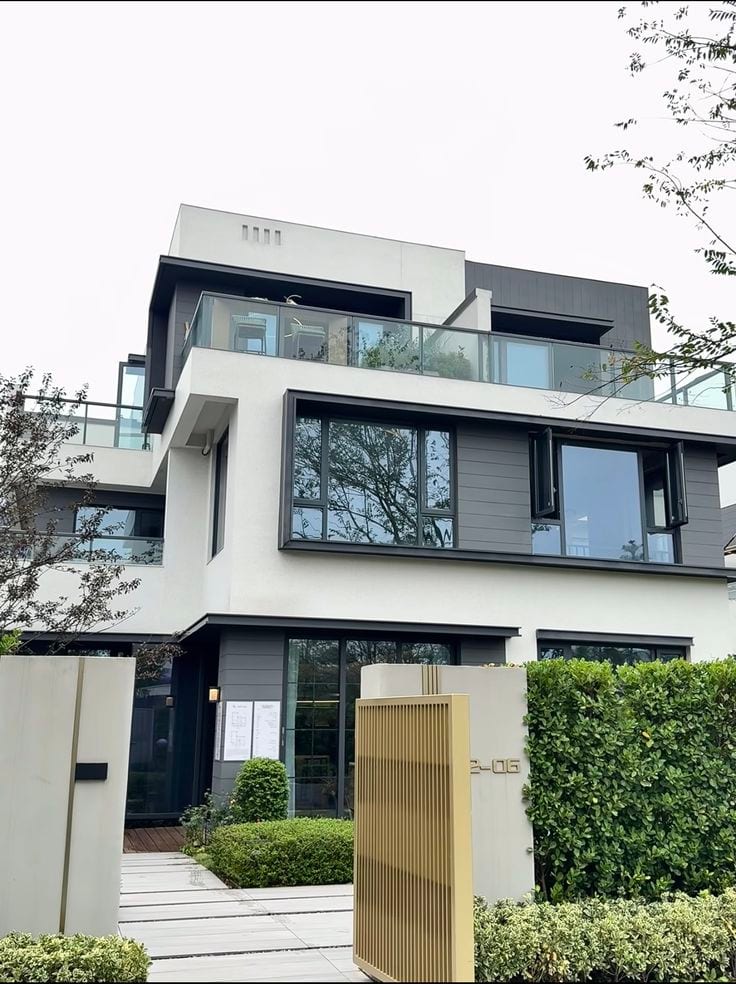 Installment 5 Marla Town Houses 19 Pine Avenue Lahore — 1 / 1