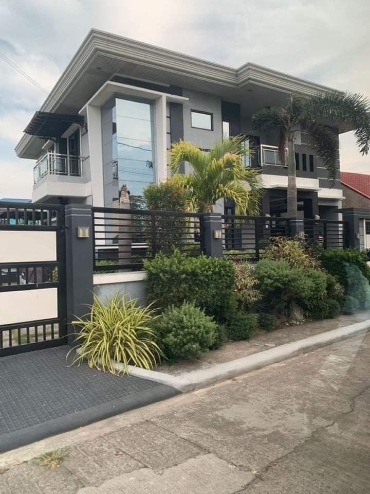 Kanal designer house for sale in bahria town Rawalpindi — 1 / 1