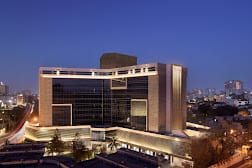 MOVENPICK HOTEL KARACHI — LUXURY ROOMS FOR RENT — 1 / 6