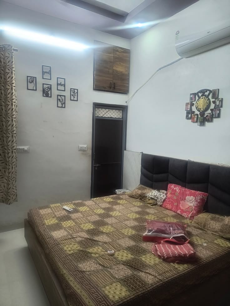 BRAND NEW APARTMENT FLAT DOMUS HIGHTS BAHRIA TOWN PHASE 8, — 1 / 1