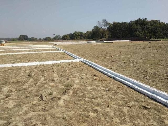 10 Marla Residential Plot In Model Town - Block A Is Best Option — 1 / 1