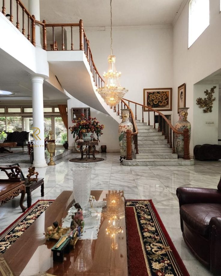 Running Commercial Hotel Property for Sale on Main Kashmir Road Sialkot — 1 / 1