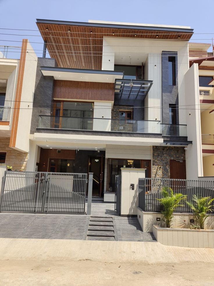 Prime Location and Double Unit 27 Marla House for Sale | A+ Construction | Bahria Town — 1 / 1