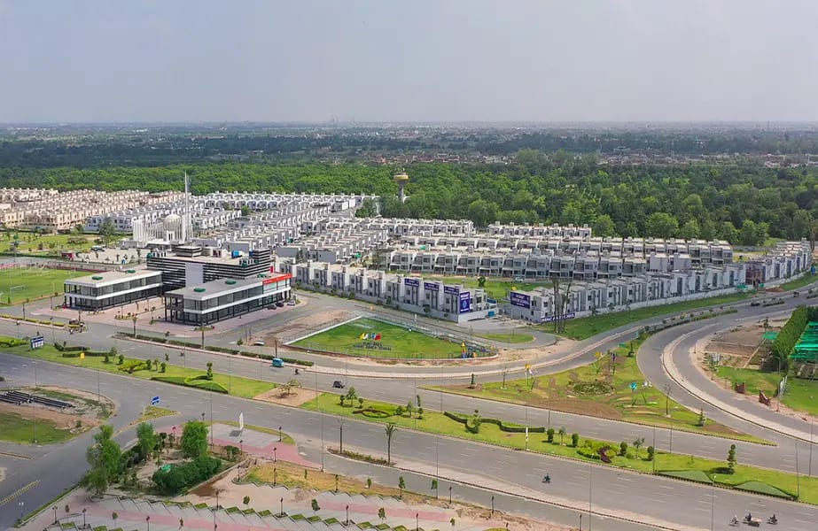 27 Lacs Prime Location 5 Marla Residential Plot In DHA Phase 1 - Sector V Is Available — 1 / 1