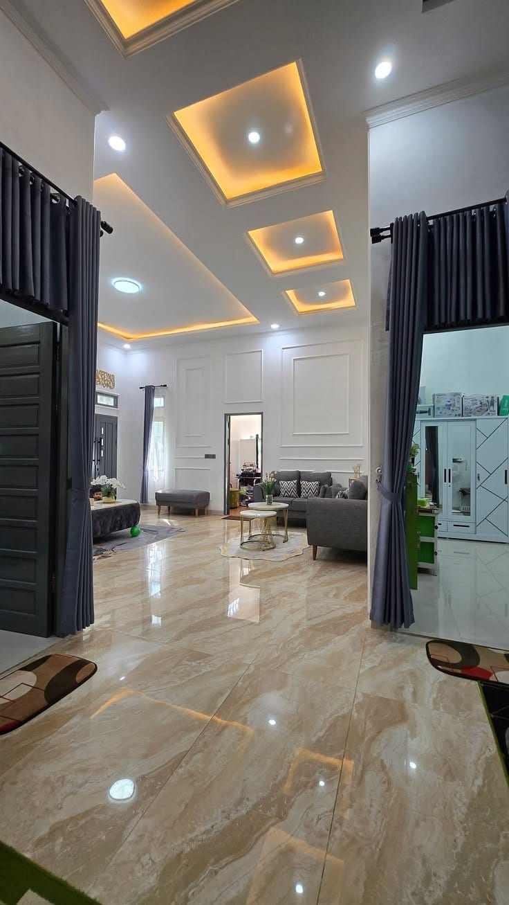 3 Bedrooms Penthouse Available For Sale — 1 / 1