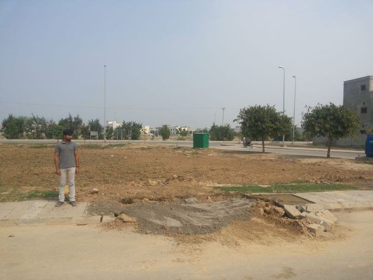 Good Location Residential Plot In Wapda Town Phase 2 - Block Q Sized 5 Marla Is Available — 1 / 1