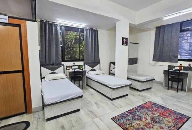 BOYS HOSTEL NEAR ABBASI SHAHEED HOSPITAL — 1 / 1