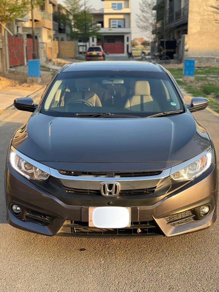 Honda Civic Oriel 1.8 i-VTEC CVT 2018 Model — 1 / 1