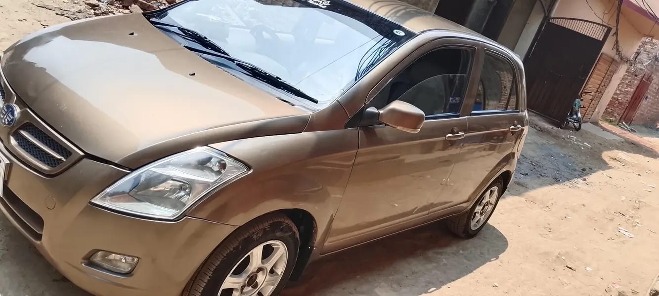 FAW V2 2015 Model For Sale | 83,025 KM | Family Used | Non-Accidental — 1 / 1
