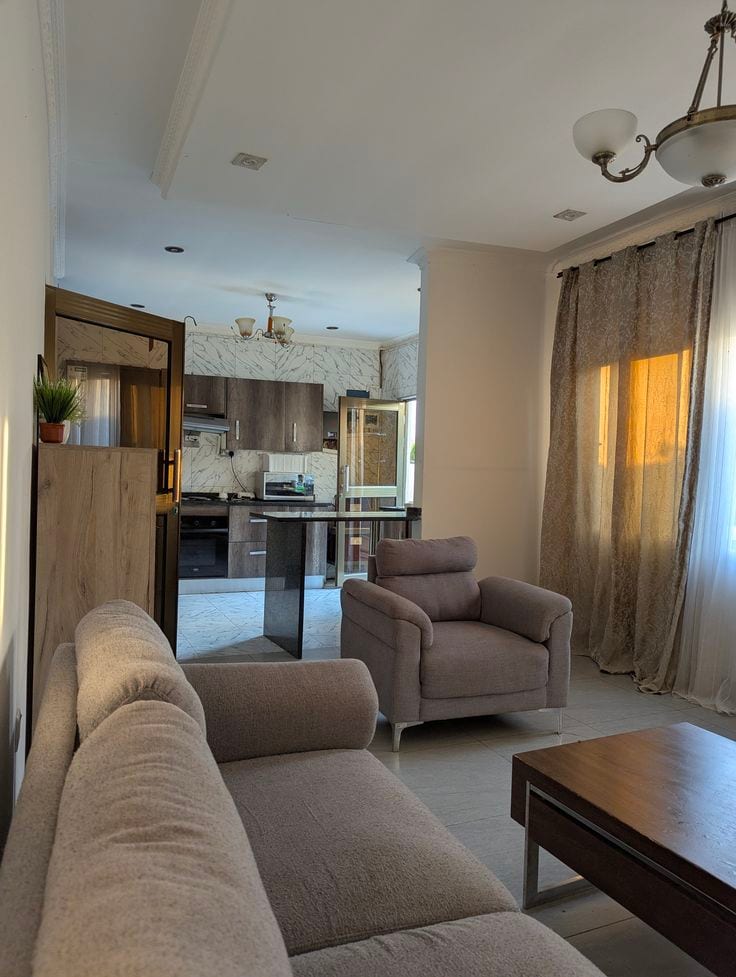 CLIFTON ICON 3 BEDROOM APARTMENT BESIDE THE OCEAN MALL — 1 / 1