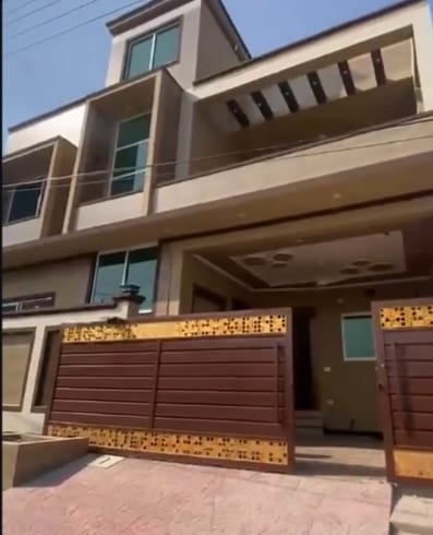 new house — 1 / 1