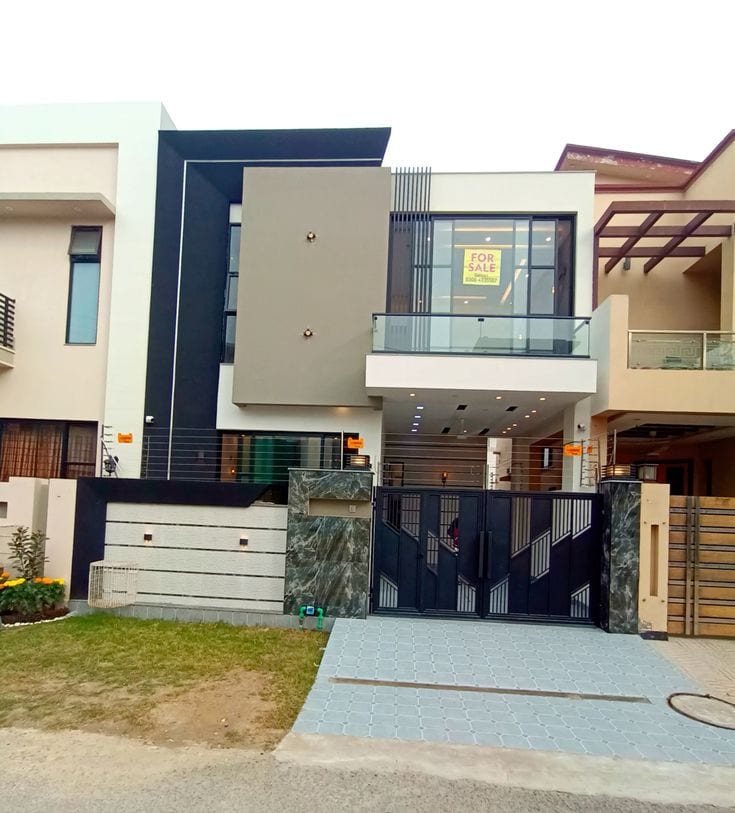 Reserve A Centrally Located Upper Portion Of 3 Marla In Ali Housing Scheme — 1 / 1