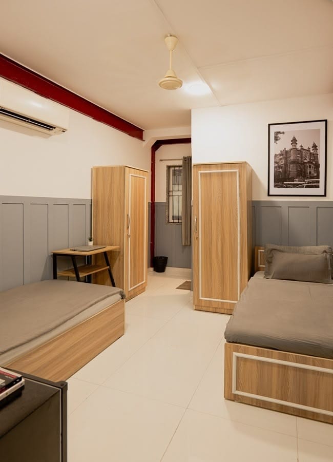 Room For Boys on Rent / Boys Hostel (without mess and with mess both] — 1 / 1
