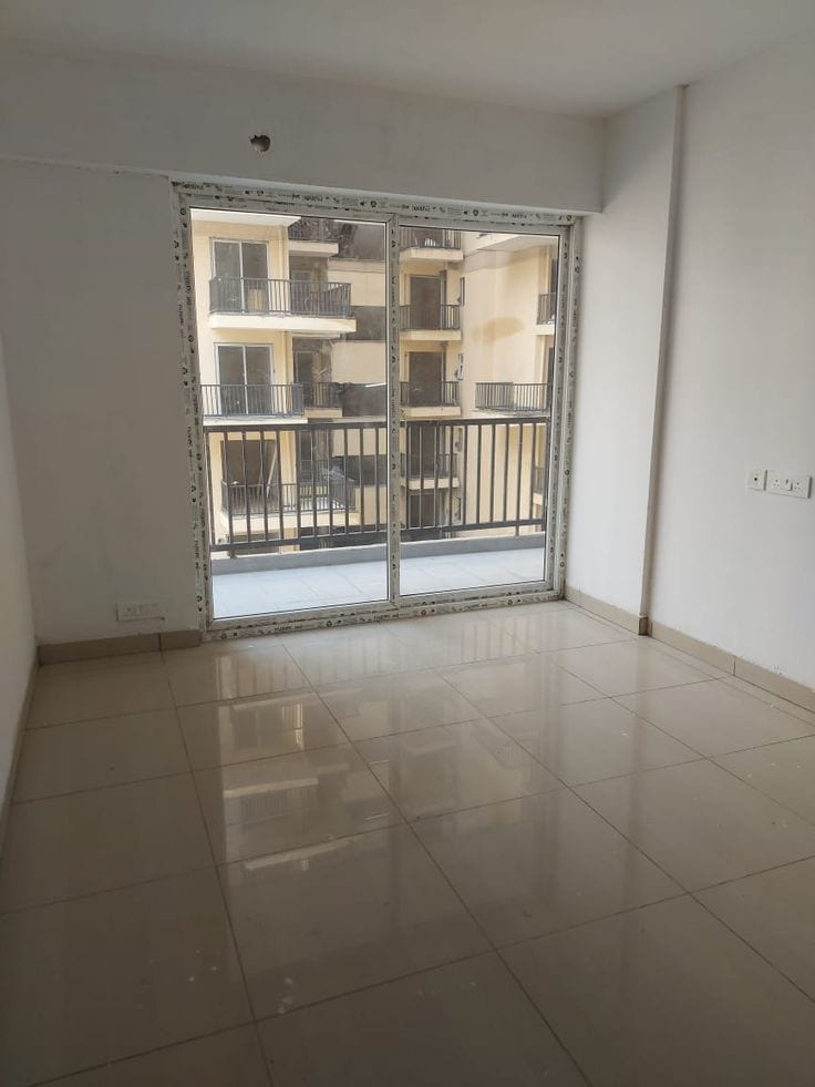 3 Bed Drawing Dining Flat Is For Sale — 1 / 1