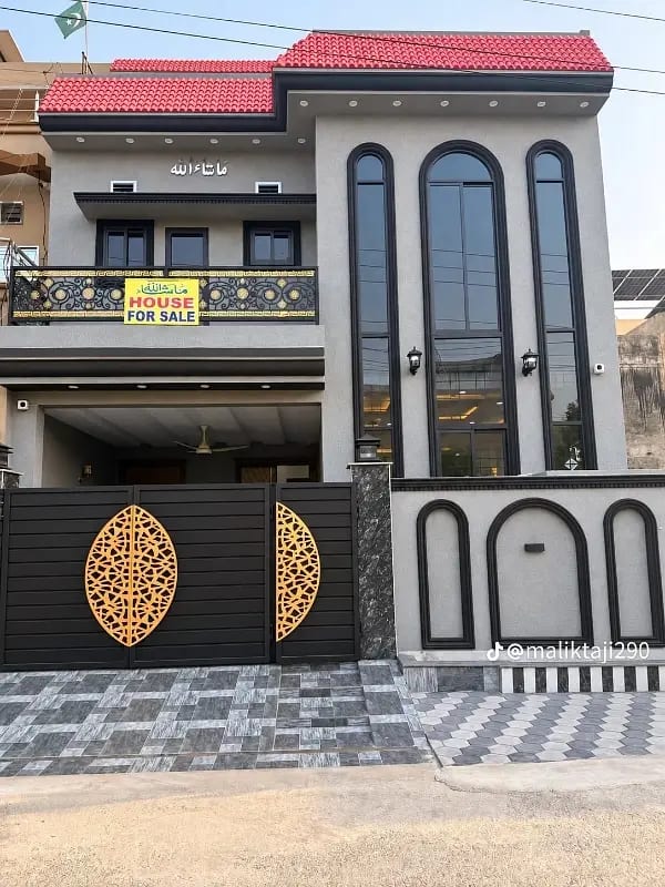 2.54 Crore Ideal 5 Marla House Has Landed On Market In Eden Boulevard Housing Scheme, Lahore — 1 / 1