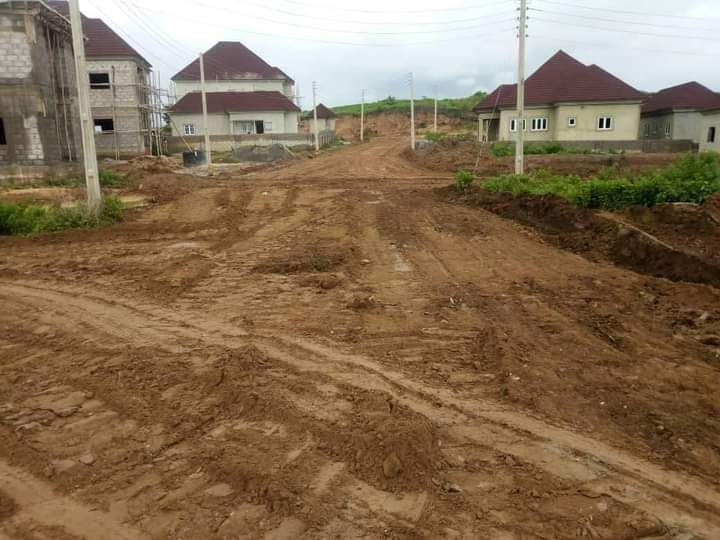 150 Feet Road Semi Commercial Kanal Plot For Sale In Lda Avenue Lahore — 1 / 1