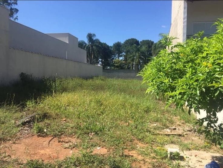 Prime Location 10 Marla Plot — 1 / 1