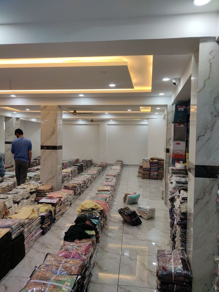 Islamabad The Eighteen Shop Available In Easy Installments — 1 / 1