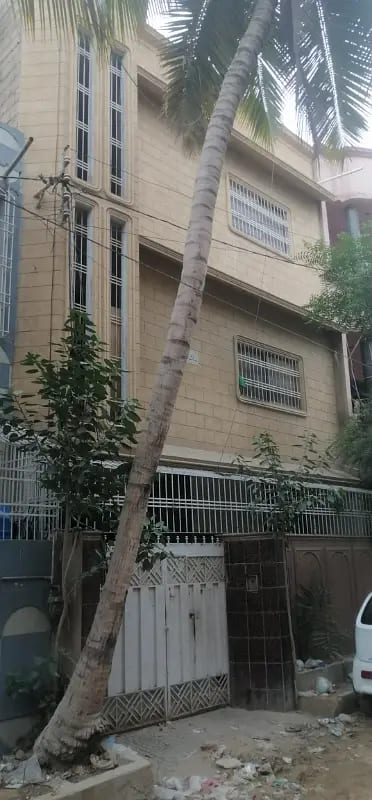 2.40 Crore House ground plus 1 +half full marble flooring kda lease north karachi sector 8 — 1 / 1