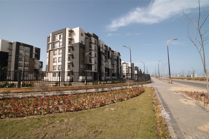 600 Sq. Yards Commercial Plot For Sale DHA Phase 8, Murtaza Commercial, Karachi — 1 / 1