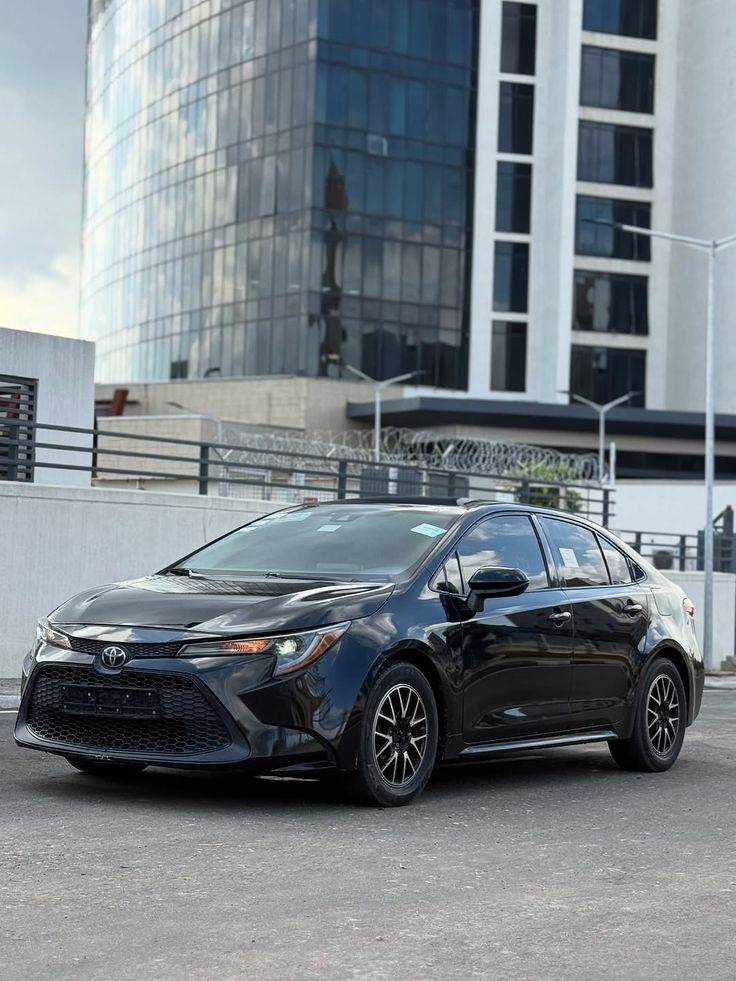 Toyota Corolla GLi Automatic 1.3 VVTi 2020 | 2nd Owner | 61,000 KM | Total Genuine — photo 1 of 1