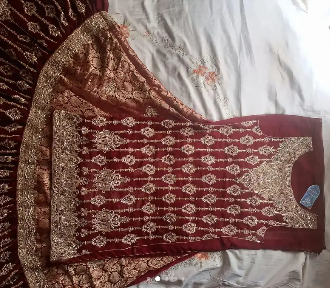 Luxury Deep Maroon 3 Piece Unstitched Bridal Dress | Velvet | Heavy Zari Embroidery — photo 1 of 1