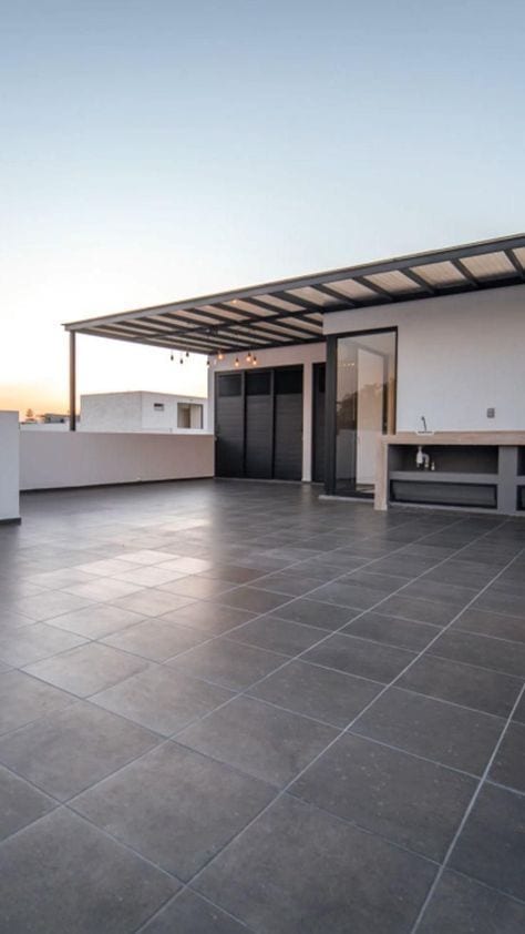 Pent House 3300 Square Feet For Sale In Reasonable Price — 1 / 1
