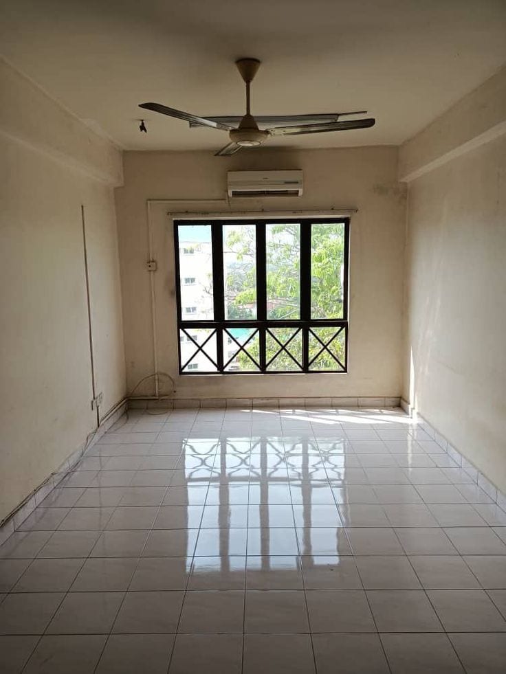 Furnished Studio Apartment For sale — 1 / 1