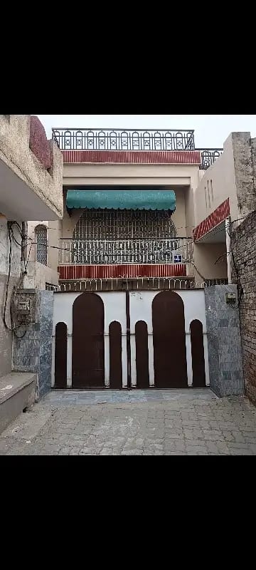 4.50 Crore 10 Marla Double Storey House For Sale At FEROZPURA Near KHADIM ALI ROAD, Opposite Model Town — 1 / 1