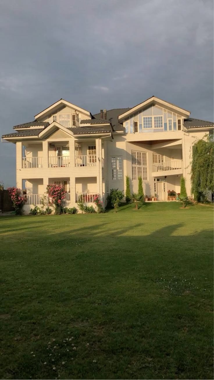 2.5 Kanal Farm House For Sale In Bani Gala Islamabad — 1 / 1