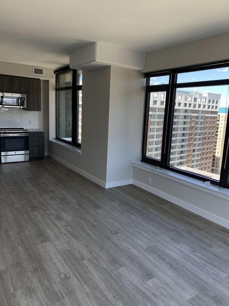 2000 SQ. FT. BATH ISLAND APARTMENT FOR SALE FIRST FLOOR — 1 / 1