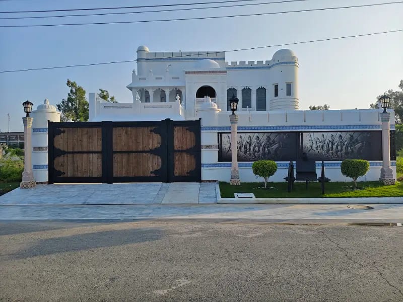 7.85 Crore Mughal Style House For Sale — 1 / 1