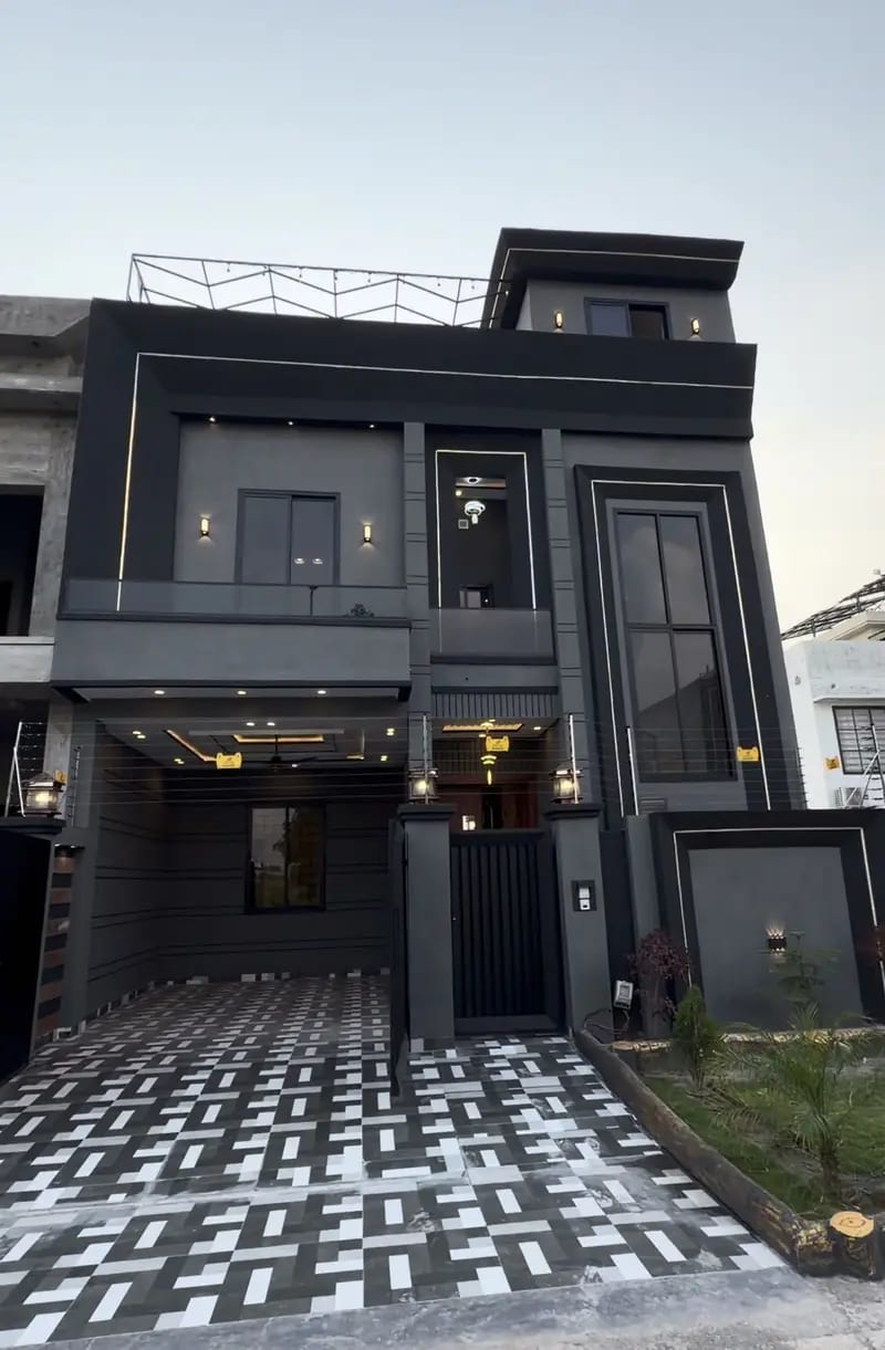 1.90 Crore AA-Ext 5 Marla Double-Height House For Sale — 1 / 1