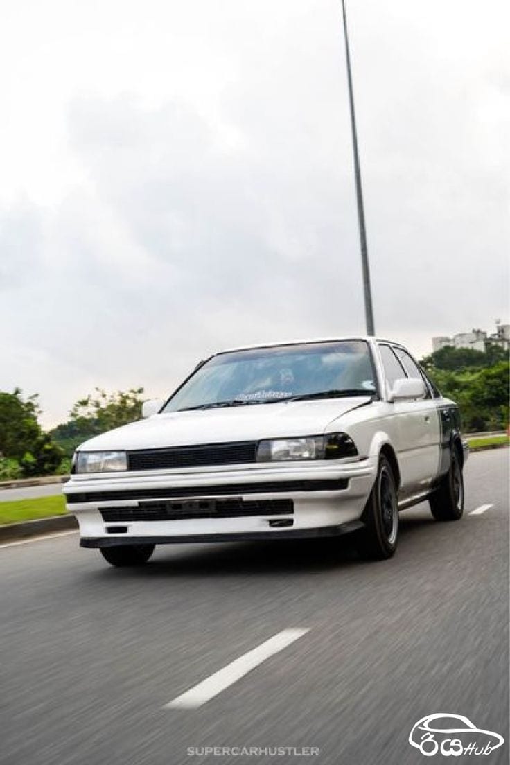 Toyota Corolla 1987 — 1 / 1