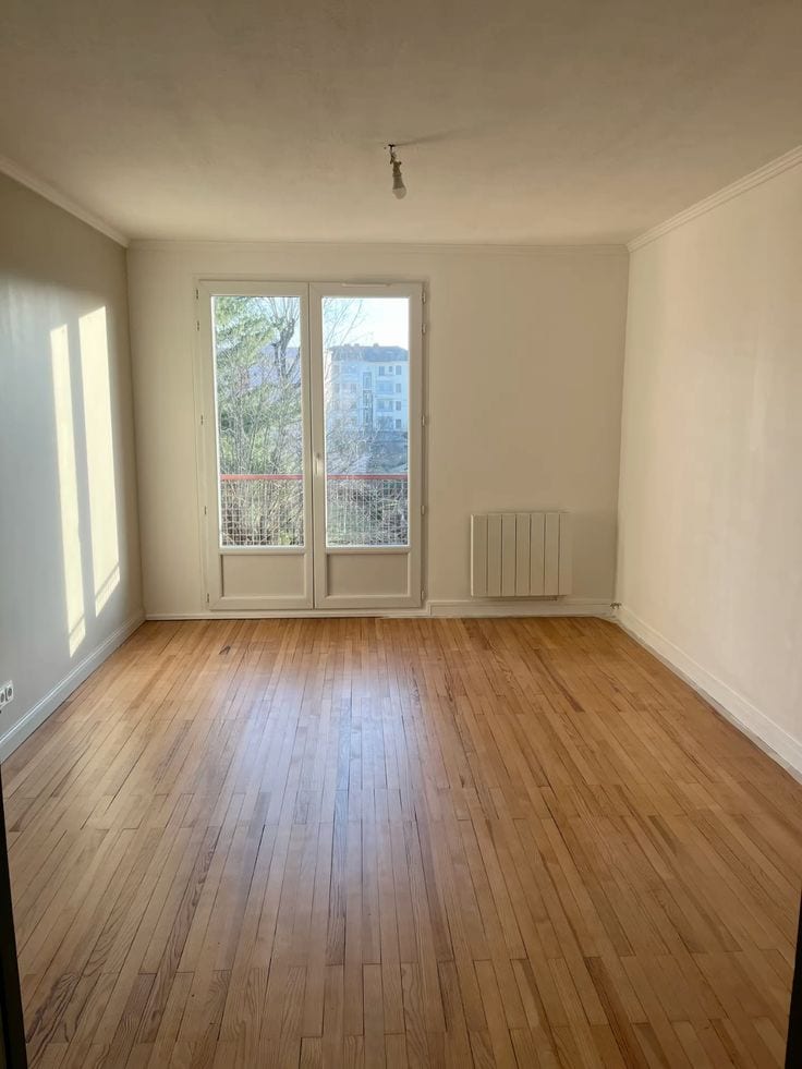 Flat for Sale — 1 / 1